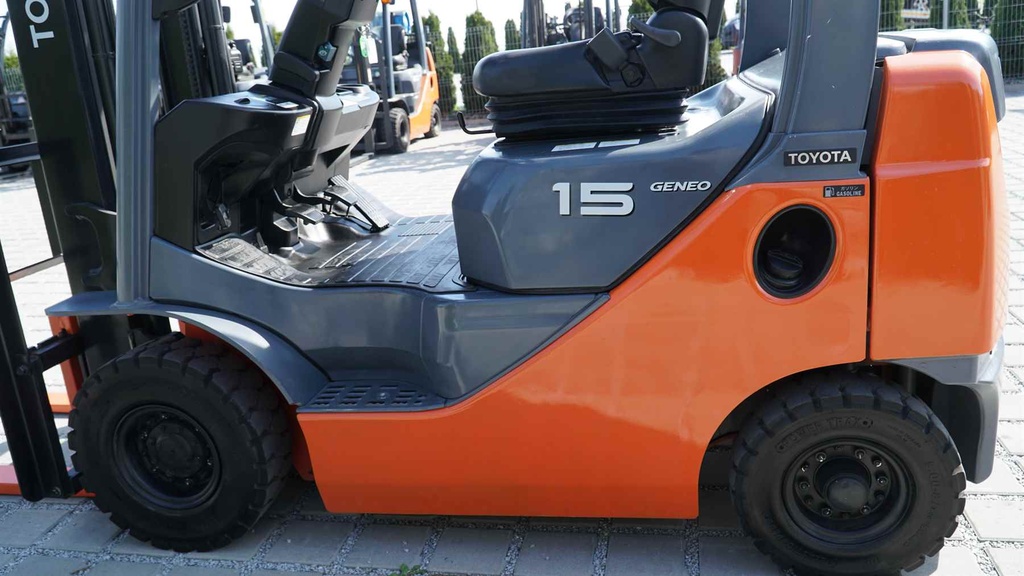 Wózek widłowy używany Toyota  02-8FGL15 /#496/