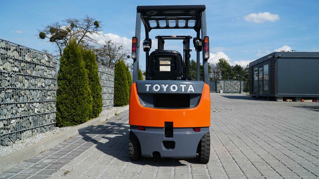 Wózek widłowy używany Toyota  02-8FGL15 /#496/
