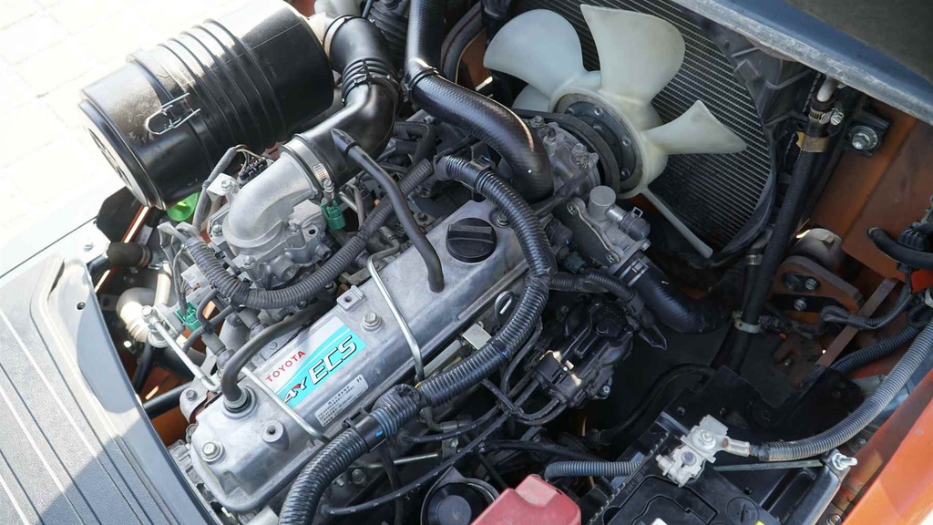 Wózek widłowy używany Toyota  02-8FGL15 /#496/