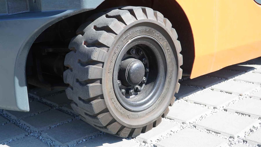 Wózek widłowy używany Toyota 02-8FGK20 /#268/