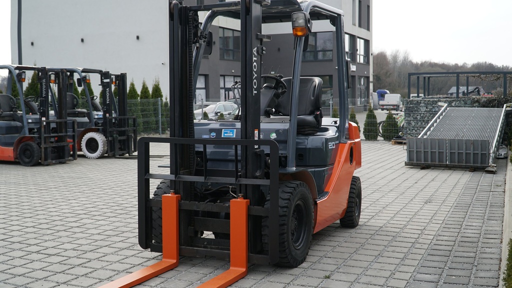 Wózek widłowy używany Toyota 02-8FGL20 /#913/