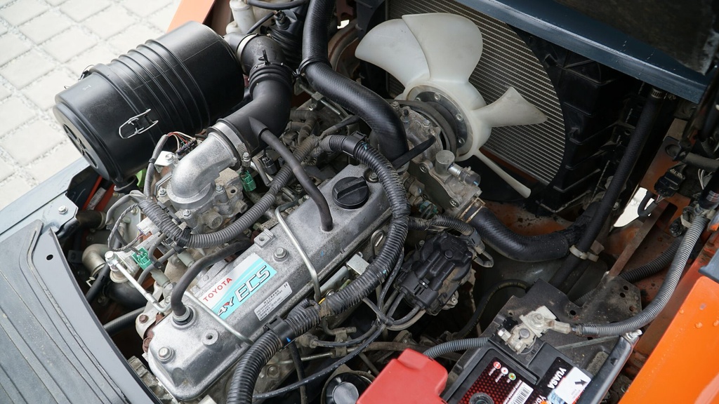 Wózek widłowy używany Toyota 02-8FGL20 /#913/