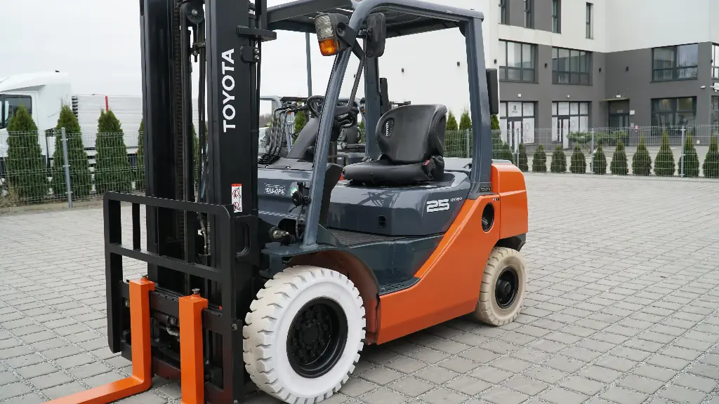 Wózek widłowy używany Toyota 02-8FGL25 /#914/