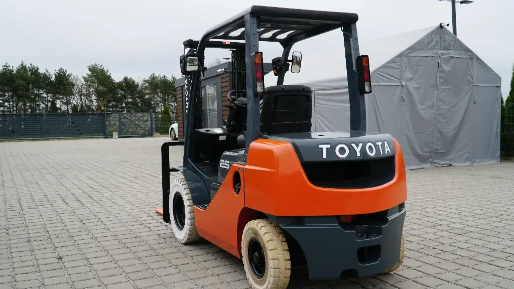 Wózek widłowy używany Toyota 02-8FGL25 /#914/