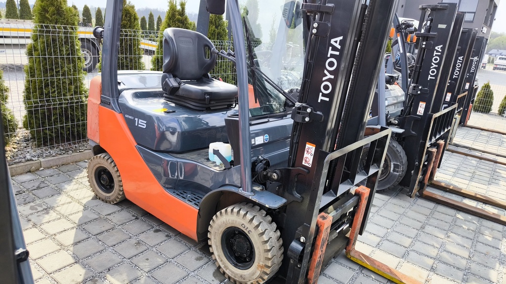 Wózek widłowy używany Toyota 02-8FG15 #1204