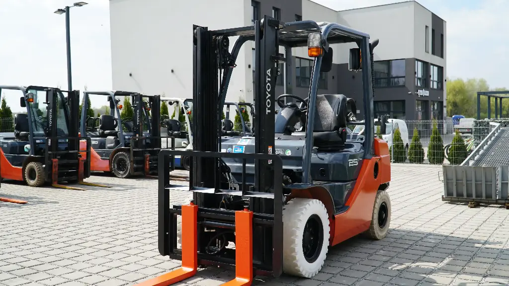 Wózek widłowy używany Toyota 02-8FG25 /#912/