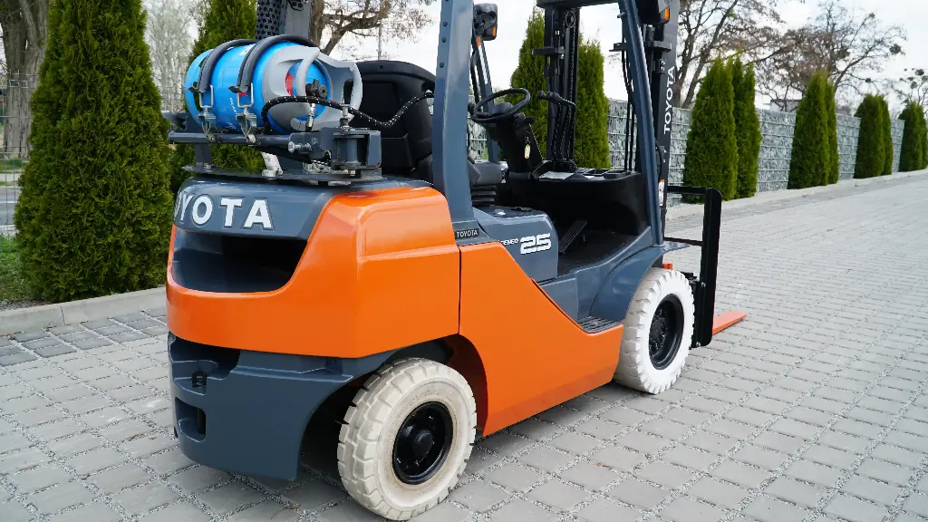 Wózek widłowy używany Toyota 02-8FG25 /#913/