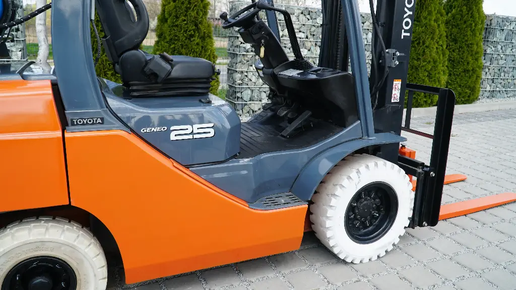 Wózek widłowy używany Toyota 02-8FG25 /#913/