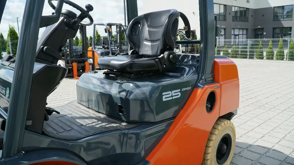 Wózek widłowy używany Toyota 02-8FG25 /#609/