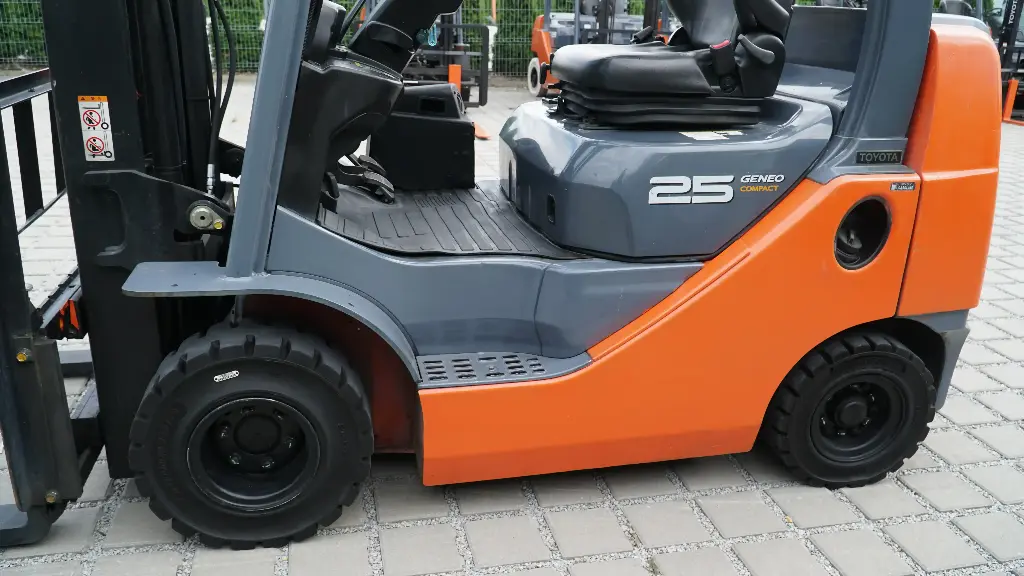 Wózek widłowy używany Toyota 02-8FGK25 /#1301/