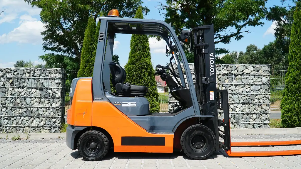 Wózek widłowy używany Toyota  02-8FGK25 /#1304/