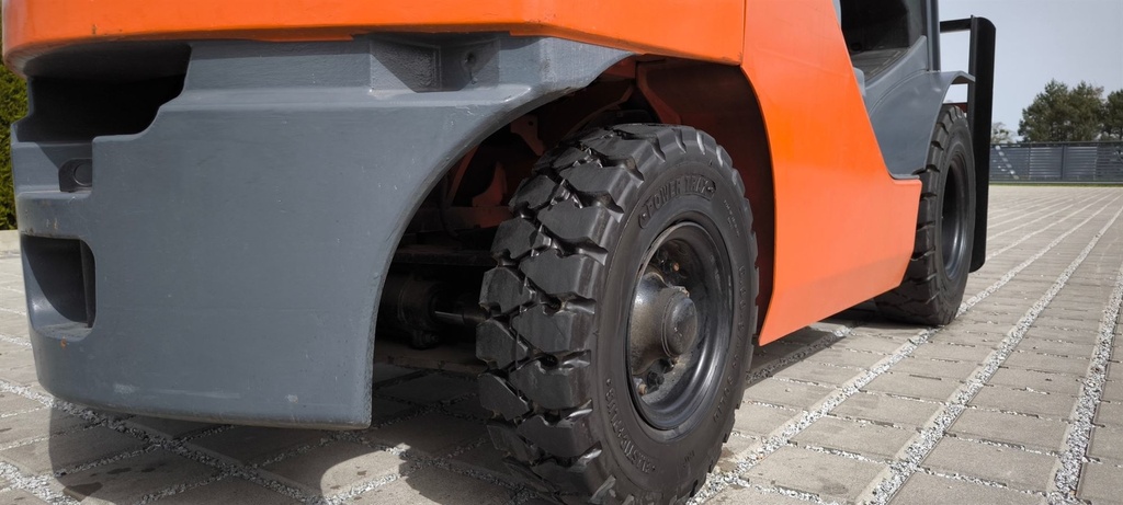 Wózek widłowy używany Toyota 02-8FG25