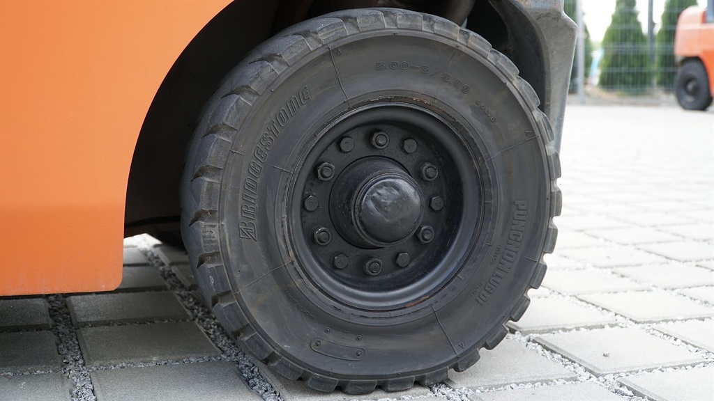 Wózek widłowy używany Toyota 02-8FG15
