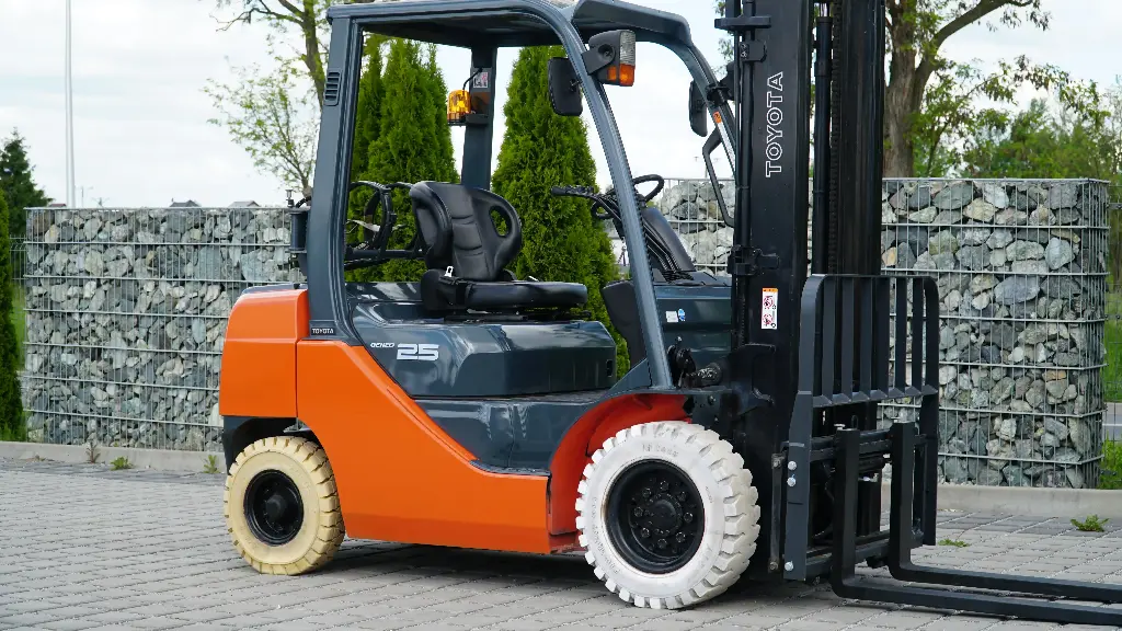 Wózek widłowy używany Toyota 02-8FG25 /#609/