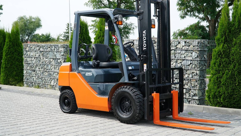 Použitý Vysokozdvižný Vozík Toyota 02-8FG25 /#495/