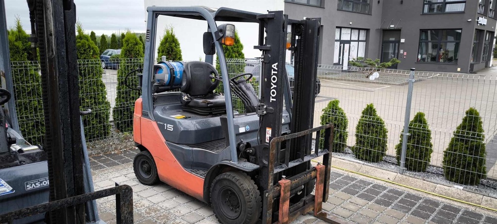 Used Forklift Toyota  02-8FGL15 /#607/