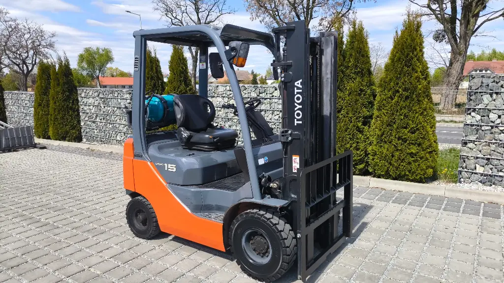 Wózek widłowy używany Toyota 02-8FG15 #1100