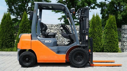 Wózek widłowy używany Toyota 8FGL20 /#608/